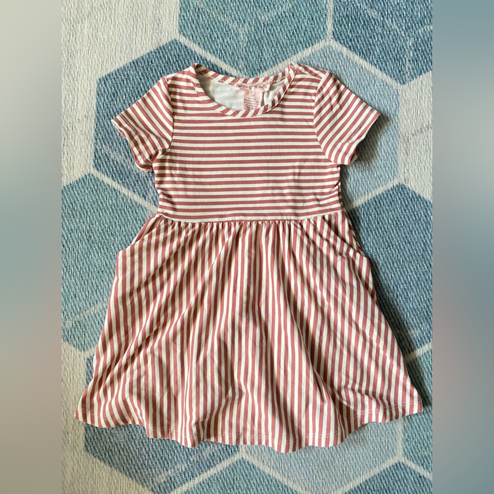 Maddie & Michelle NWOT Toddler Girl Flowy Stripes Dress